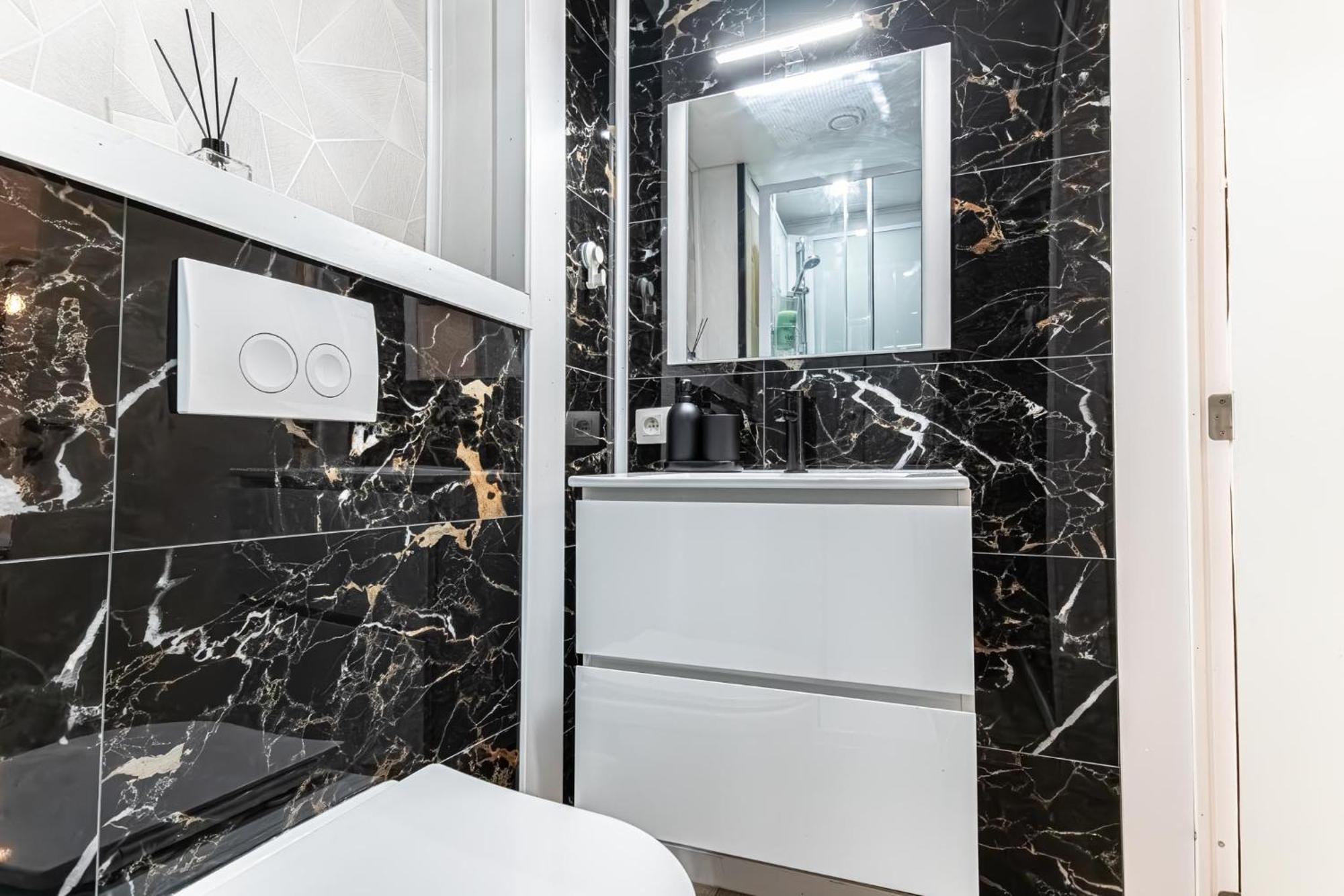Spacious Shared 5Br Apt In The Heart Of Gent المظهر الخارجي الصورة